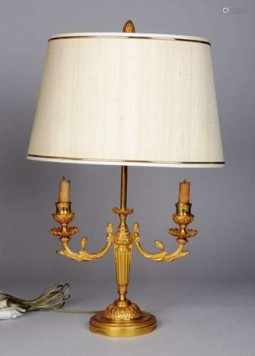 Lampe de chevet en bronze doré de style Louis XVI …