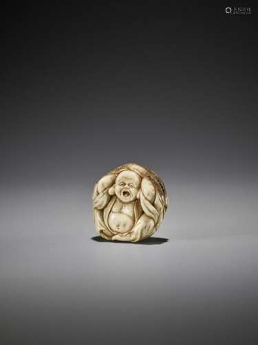 MUNETOMO: AN AMUSING STAG ANTLER NETSUKE OF HOTEI …