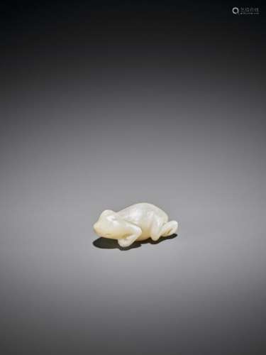 A VERY RARE MOTHER OF PEARL NETSUKE OF A FROG Unsi…