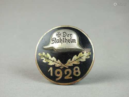 1924 German Der Stahlelm badge