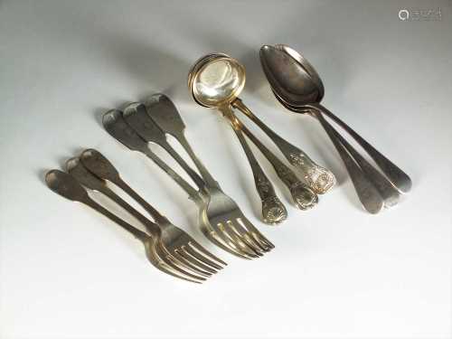 A miscellaneous collection of silver flatware