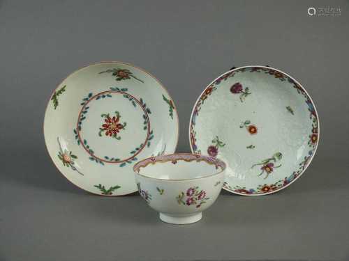 Worcester tea bowl and two saucers, circa 1760-70