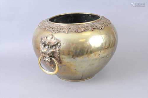 A very large Chinese brass twin-handled jardinière, late 19th / early 20th century