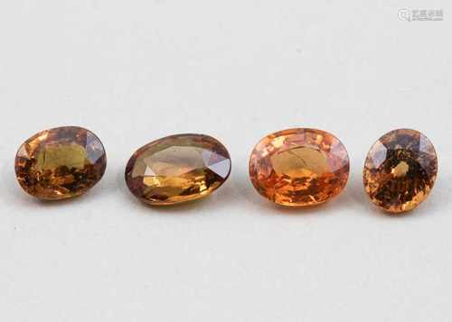 Vier Mandarin-Granate (Spessartin), zus. 8,75 ct.