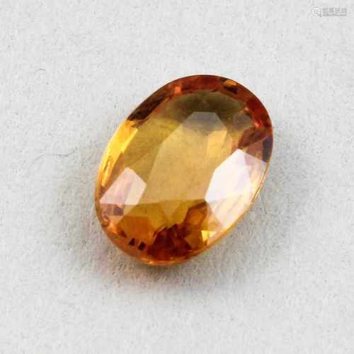 Orange-gelber Saphir, 0,83 ct.