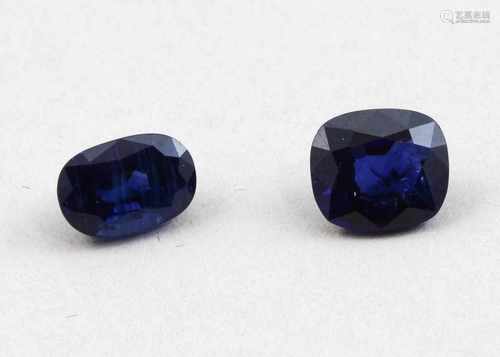 Zwei blaue Saphire, zus. 2,057 ct.