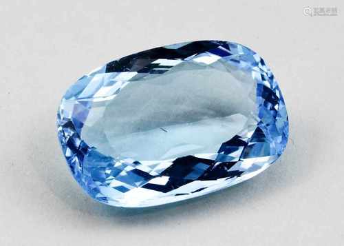 Intensiv blauer Topas, 38,42 ct.