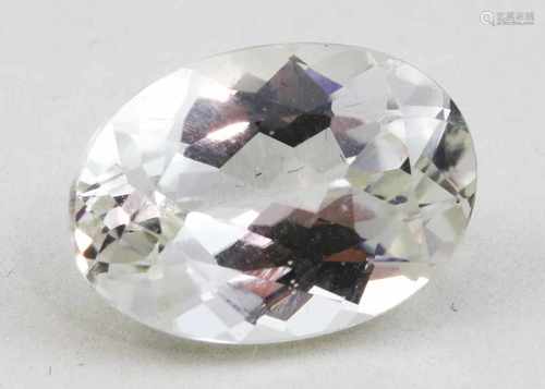 Farbloser Hiddenit, ca. 6,75 ct.