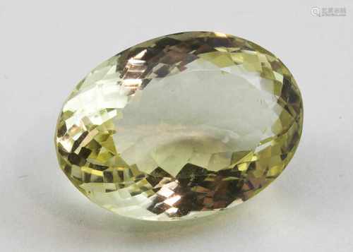 Hellgelber Citrin, 73,8 ct.