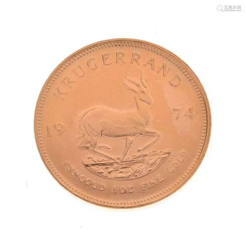 Gold Coin - South Africa Krugerrand, 1974 Condition: Light wear and some minor scratches to surface.