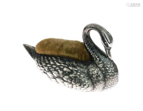 George V silver novelty pin cushion in the form of a swan, Birmingham 1922, sponsors Levi &