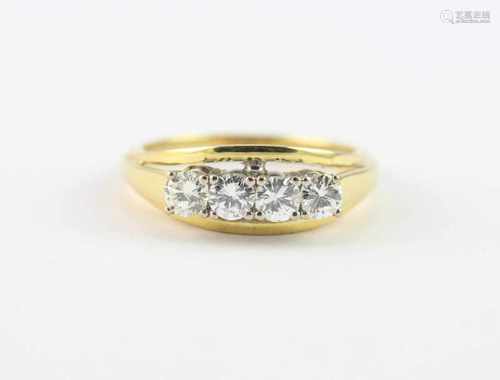 DAMENRING, 585/ooo Gelbgold, besetzt mit vier Brillanten von ca. 0,90 ct., RG 61, 6,0g