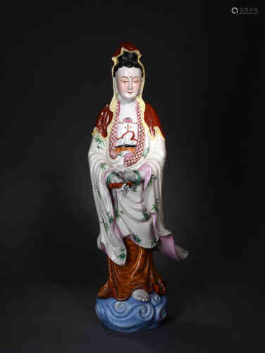A Chinese Famille Rose Porcelain Guanyin Ornament