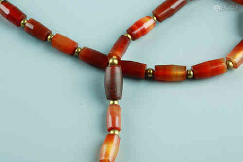 A Chinese Agate Beads String