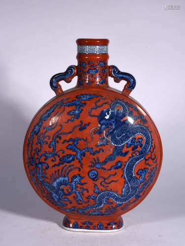 A Chinese Rron Red-Ground Blue&white Porcelain Vase 