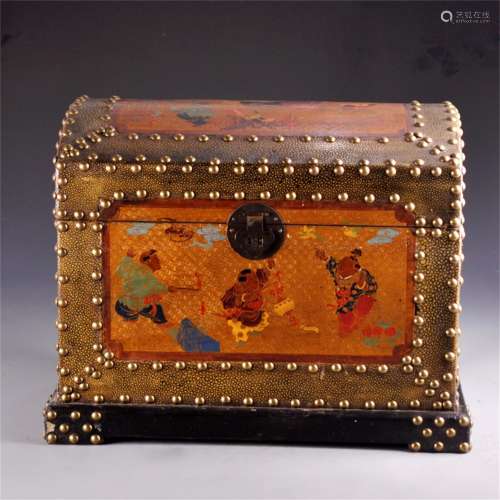 A Chinese Laquered Case