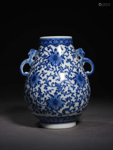 A Chinese Blue and White Porcelain Zun with Double Ears