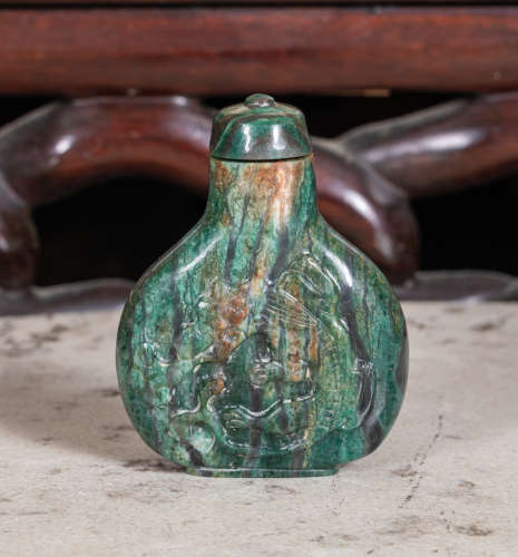 Chinese Antique carved Malachite Snuff Bottle
