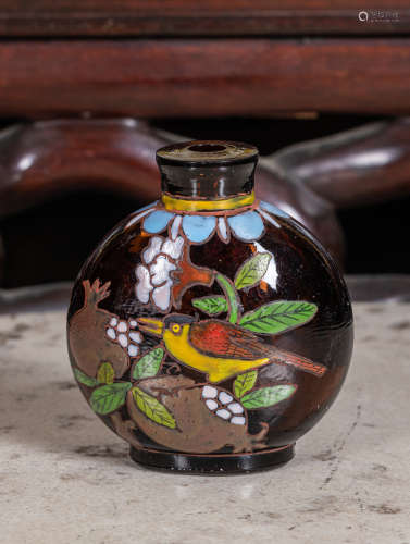 Chinese Antique Enameled Glass Snuff Bottle