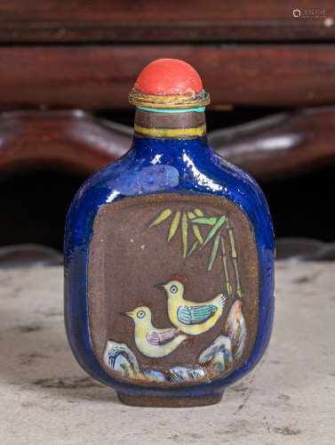 Chinese enameled Zisha Snuff Bottle