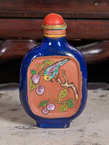 Chinese enameled Zisha Snuff Bottle