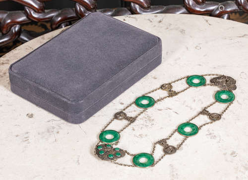 Chinese export necklace with jade like pendant