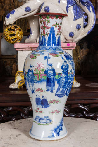 Repaired Chinese Antique Porcelain vase