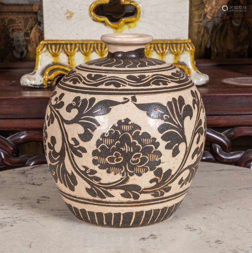 Chinese Cizhou Porcelain jar