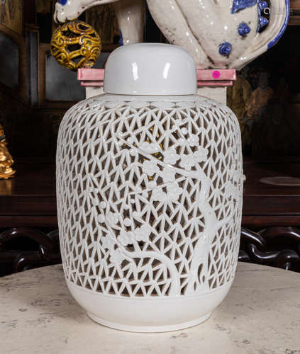 Chinese vintage white glazed lamp cover