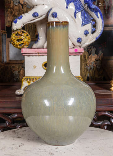 Chinese old Porcelain vase