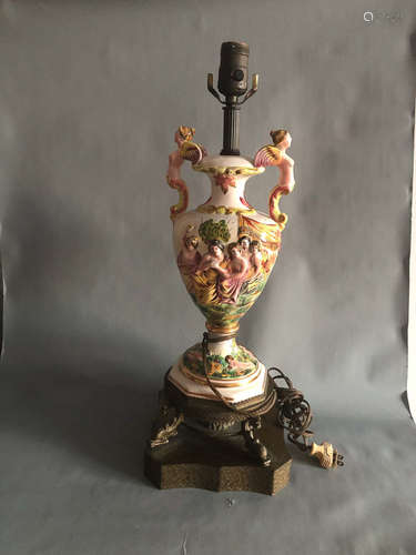 Royal style famille rose lamp