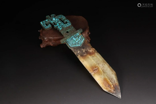 A CHINESE JADE DAGGER, HAN DYNASTY