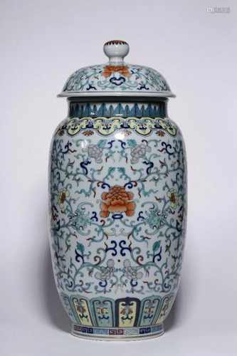 A CHINESE DOUCAI JAR WITH COVER, QIANLON…