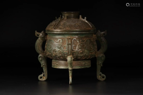 A CHINESE ARCHAIC BRONZE VESSEL, WESTERN Z…