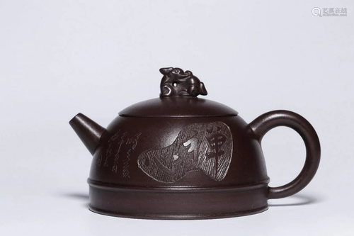 A CHINESE YIXING CLAY TEA POT, QING DYNASTY