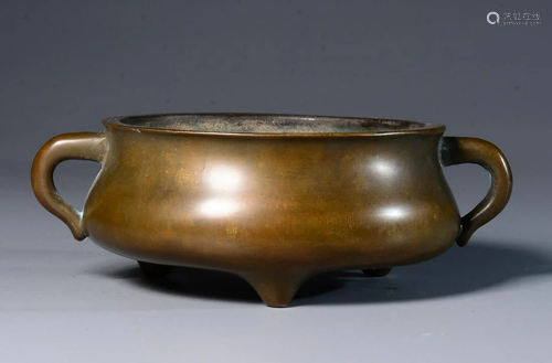 A CHINESE BRONZE TRIPOD CENSER WITH MARK,…