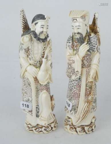 JAPON. DEUX okimonos sculptés, gravés et peints. L…