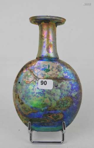 Flasque romaine en verre à base pincée. Belle iris…