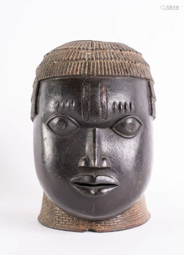 Arte africana Oba head, BeninNigeria.