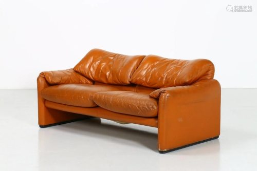 VICO MAGISTRETTI Sofa.