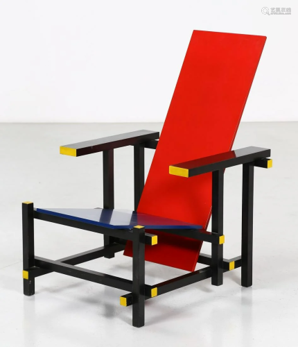 GERRIT THOMAS RIETVELD Red/Blue chair.