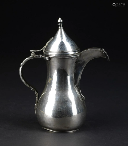 Arte Islamica A French silver ewer for the Turkish