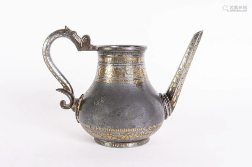 Arte Indiana A Bidri brass inlaid jug Southern India,