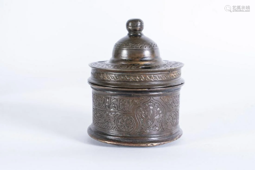 Arte Islamica A bronze architectural inkwell engraved