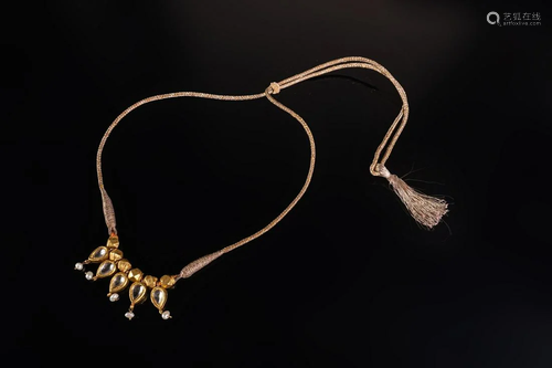 Arte Indiana A gold plated and diamonds necklace