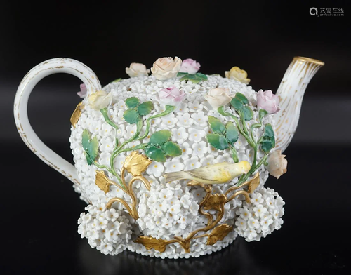 MEISSEN PORCELAIN TEA POT