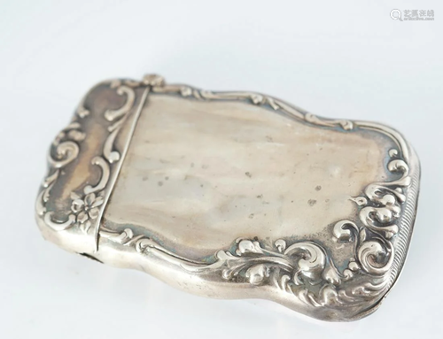 19TH-CENTURY STERLING SILVER VESTA CASE