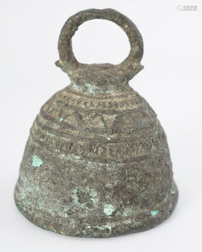 ARCHAIC BRONZE BELL