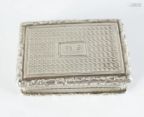 SILVER SNUFF BOX