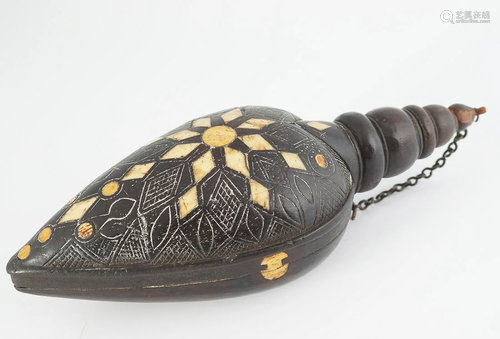 18TH-CENTURY ISLAMIC CARVED WOOD WATER BOTTLE